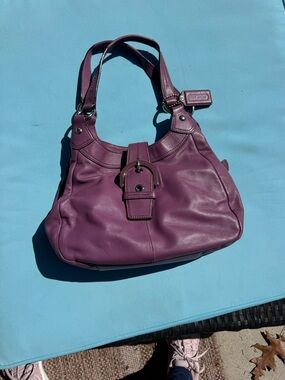 Coach Plum Leather Shoulder Bag with Front unique Buckle    Vintage Coach Bag
